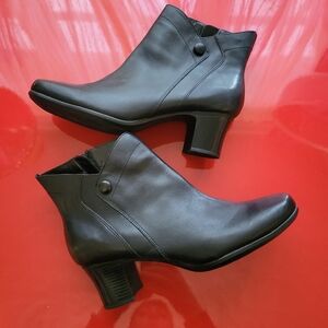 Clarks Black Booties 10M